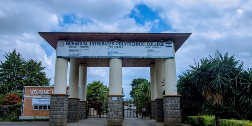 Abanyeshuri biga muri Kaminuza ya Muhabura ntibavuga rumwe habe nagato n’ubuyobozi bwabo ku mafaranga y’ishuri bishyura benda kurangiza kwiga