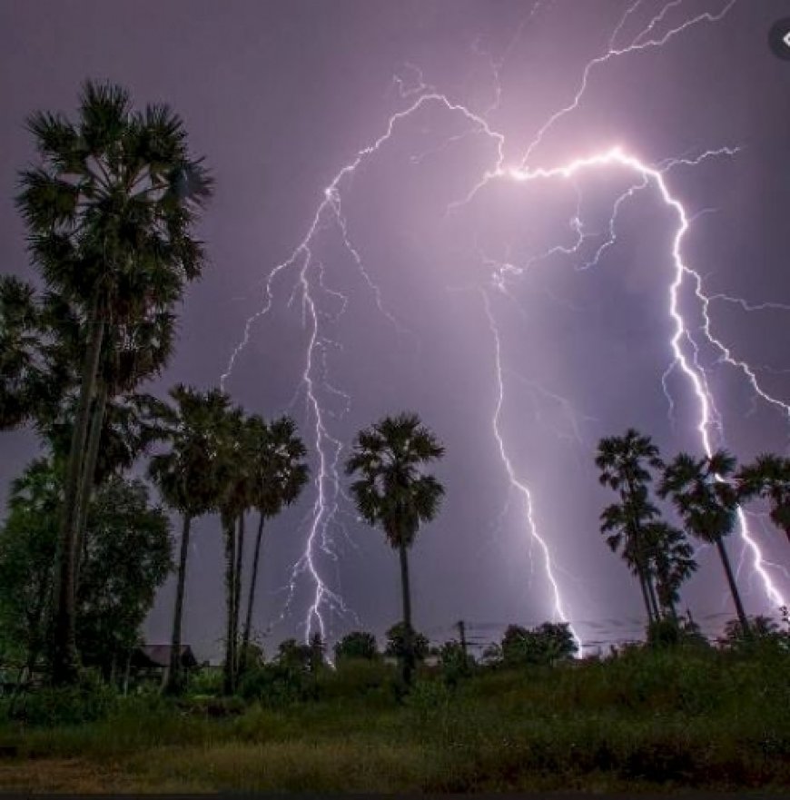 Imvura irimo inkuba n’umuyaga yahitanye abantu 5, yangiza n’ibikorwa remezo