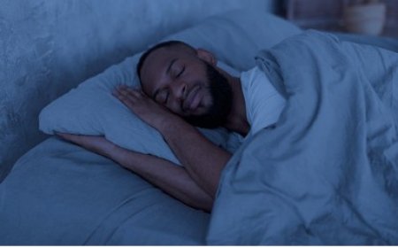 Ese waruziKo kuryama utinze , cyane cyane nyuma ya saa saba z’ijoro, byongera  ibyago byo kurwara indwara zo mu mutwe ?