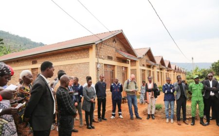 RP Tumba yatangiye kugeza amashanyarazi akomoka ku mirasire y’izuba ku miryango 40 mu Karere ka Rulindo
