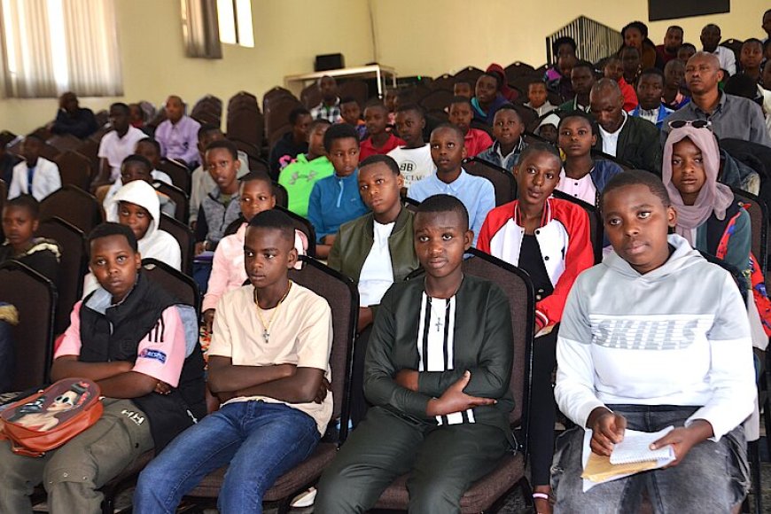 “Turifuza umwana ushoboye kandi ushobotse”— Madamu Uwera Parfaite