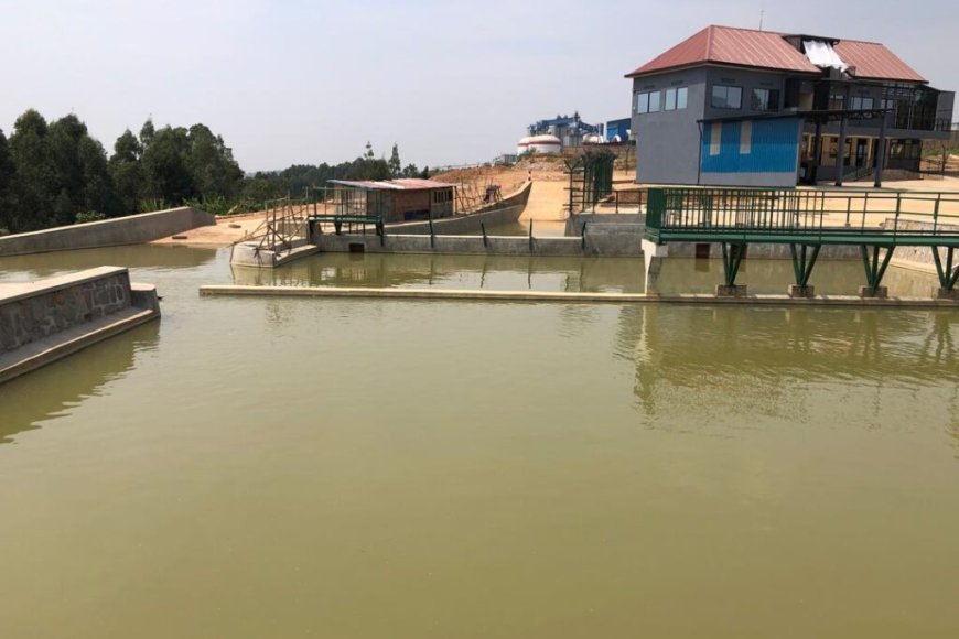 Muhanga:Umusekirite yarohamye mu cyuzi yiruka ku mbata