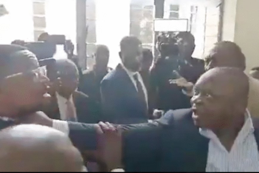 Abadepite mu nteko ya Congo Kinshasa bafatanye mu mihogo hafi guterana ingumi ku ngumi bamwe bavuga ko badashaka Vital Kamerhe