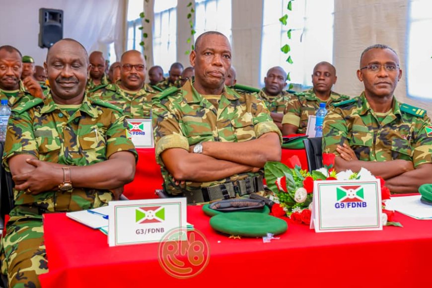 Ingabo z'u Burundi ziri mu kababaro nyuma y'aho abasirikare umunani boherejwe mu myitozo mu Burusiya batorotse