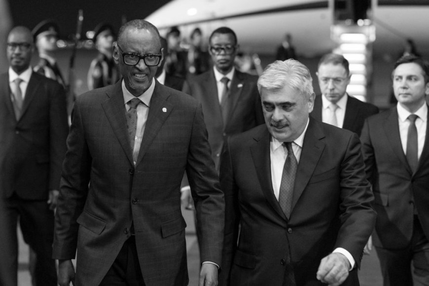 Perezida Kagame yageze muri Azerbaijan yakirwa mu cyubahiro gihabwa Abakuru b'Ibihugu