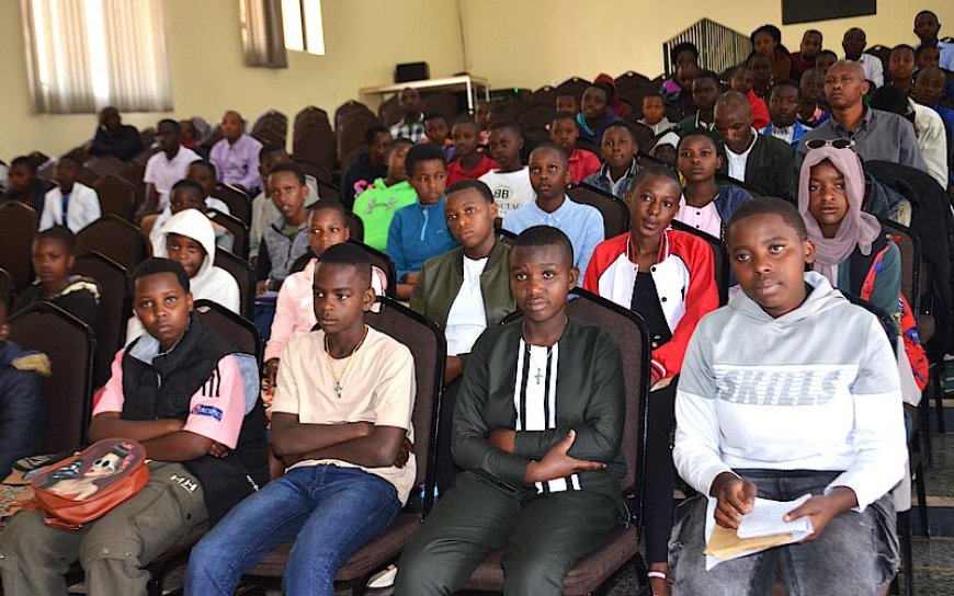 “Turifuza umwana ushoboye kandi ushobotse”— Madamu Uwera Parfaite