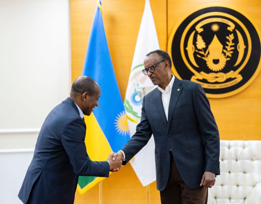Umuyobozi w’ikigo nyafurika gishinzwe umutekano wo mu kirere yakiriwe na Perezida Kagame