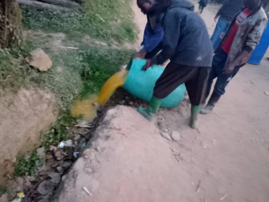 Rutsiro: Polisi yamennye litiro 3000 z’inzoga zitujuje ubuziranenge