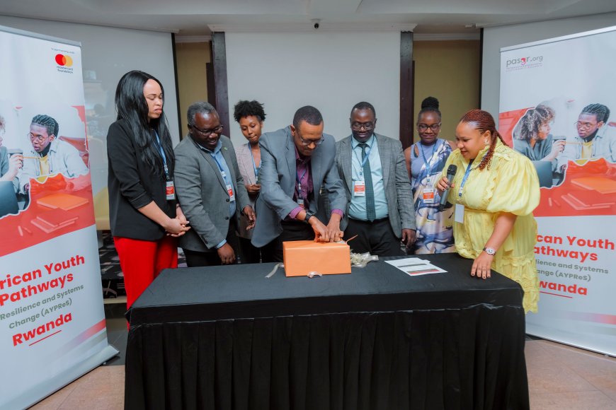 Ubushakashatsi bushya: Urubyiruko ruri mu bukene bwifashe nabi rwatangiye guhabwa ijambo