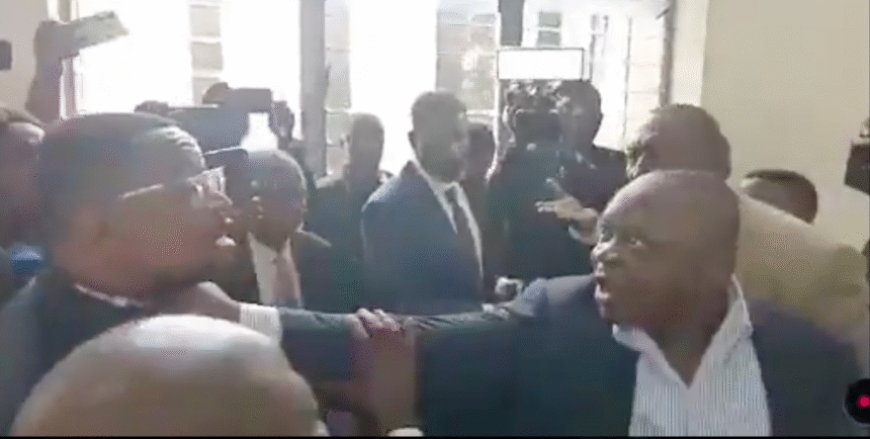 Abadepite mu nteko ya Congo Kinshasa bafatanye mu mihogo hafi guterana ingumi ku ngumi bamwe bavuga ko badashaka Vital Kamerhe