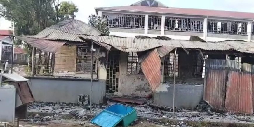 Ishyaka rya Ruhago Ryabarenze: Abanyeshuri Batwitse Ikigo.