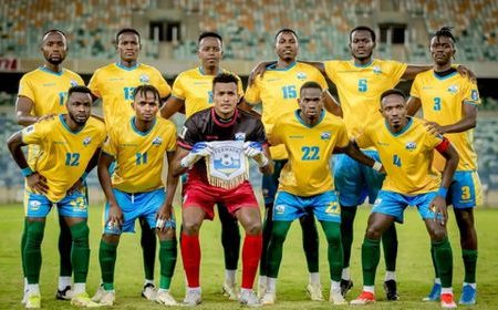 Nyuma yo gutsindwa na Bénin ikipe y'igihugu y'URwanda amavubi yerekeje muri Afurika y’Epfo gukina na Bafana Bafana