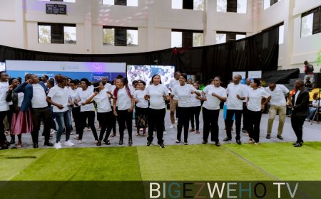 ‘Mu mufuka ubu harimo ikintu’ – Imbamutima z’abarezi ku munsi wabo