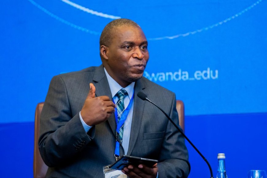 Barore yavuze impamvu abakozi basigaye basezera muri RBA bya hato na hato akomoza ku bavuga ko biterwa n’umushahara udahagije