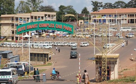 Huye Smart Complex Car Park umwe mu mihigo yahinduye byinshi mu Iterambere ry'Akarere