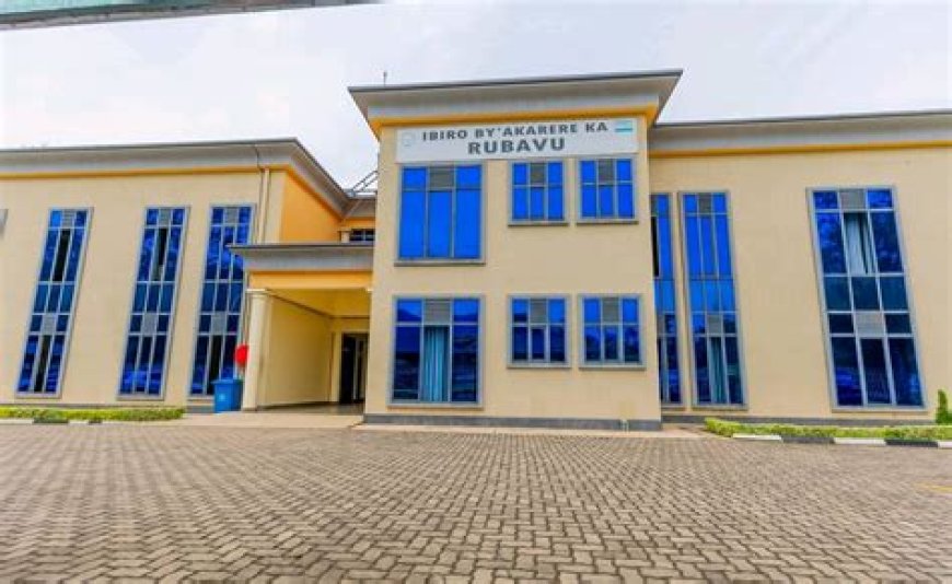 Rubavu: Abayobozi 3 bandikiye rimwe basezera ku kazi