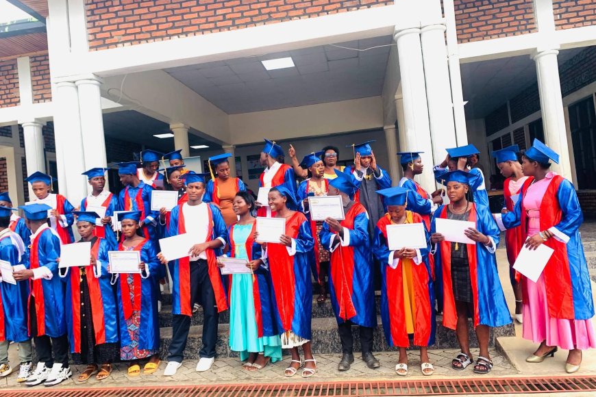 MUSANZE - MUHOZA: Ishuri ryigisha imyuga ririmo kwakira abantu bose bifuza kwiga imyuga itandukanye mu rwego rwo kwiteza imbere no guteza imbere igihugu cyacu