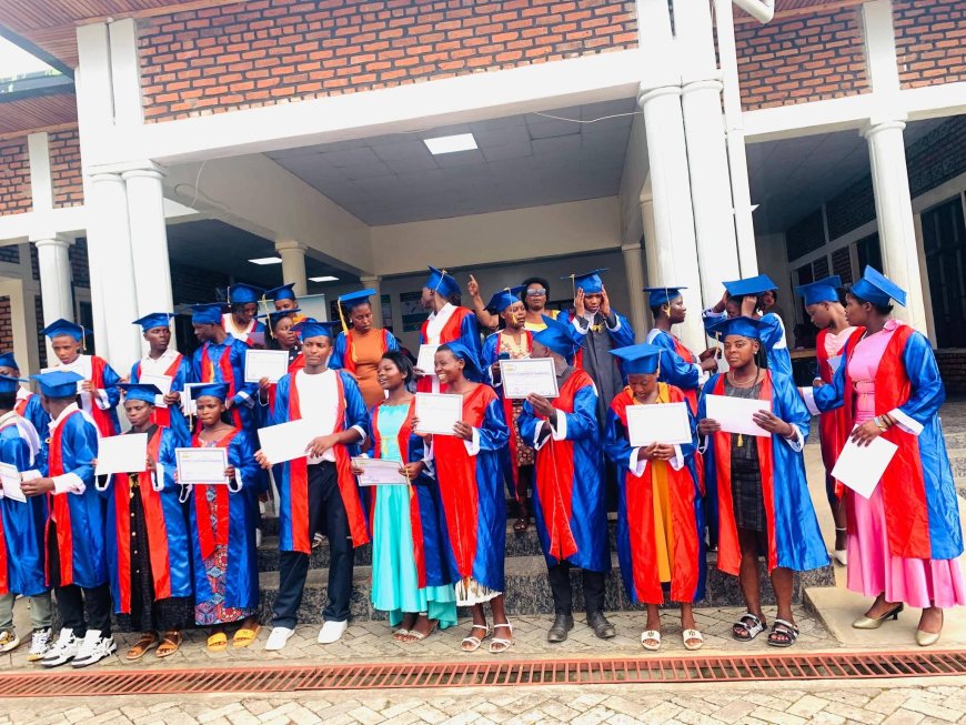 MUSANZE - MUHOZA: Ishuri ryigisha imyuga ririmo kwakira abantu bose bifuza kwiga imyuga itandukanye mu rwego rwo kwiteza imbere no guteza imbere igihugu cyacu