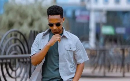 Nyuma yo kuyobora abandi ku mbuga zicururizwaho imiziki umuramyi Israel mbonyi yanditse andi mateka kuri Facebook