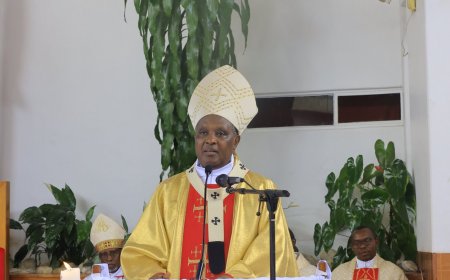 Cardinal Kambanda yasabye abanyarwanda guhumuriza abarokotse Jenoside