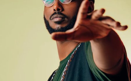 Nyuma y’imyaka ine: Mike Kayihura yateguje kugaruka mu muziki binyuze muri Albumu yise:  ‘Intwaza EP’