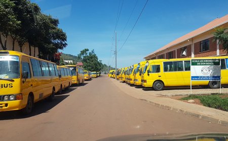 Umujyi wa Kigali wemeje  ko buri shuri rigomba kugira bisi nshya zitwara abanyeshuri