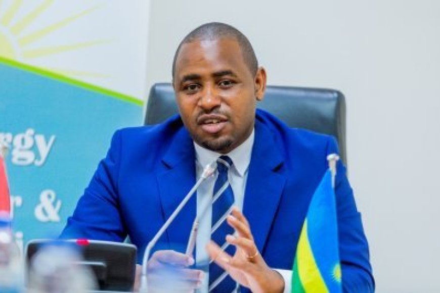 “Mu gihe gito kwinjiza imodoka zidakoresha amashanyarazi bizaba bigoye”-Minisitiri Uwihanganye