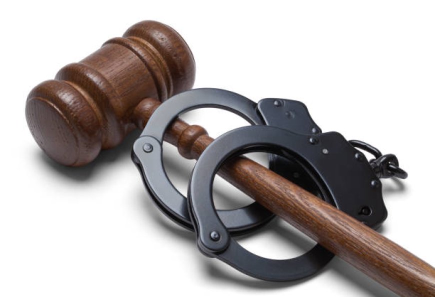 Bugesera: Umugore yafunzwe azira gutwikisha umugabo we amavuta y’ubuto  akanamutera icyuma