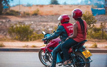 Mu Rwanda: Moto zigiye gushyirwa Purake imbere kugira ngo zige zihanwa hifashishijwe ikoranabuhanga rya Cameras zo mu muhanda