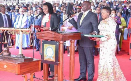 Perezida William Ruto yasabye imbabazi umukobwa we  mu ruhame kubwo kumubuza kwiga gukina filme