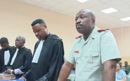 DRC: Uwahoze ari Generali  mu Gisirikari akurikiranyweho kugambanira igihugu ku Rwanda