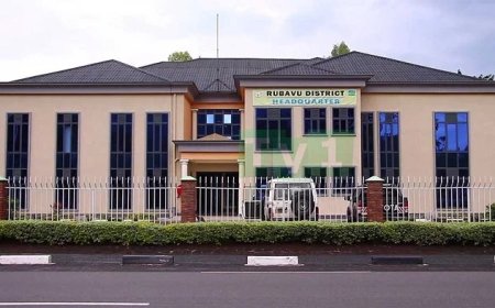 Rubavu: Abapasiteri bapfukamye basaba imbabazi uwirukanywe ku rusengero muri Jenoside yakorewe Abatutsi