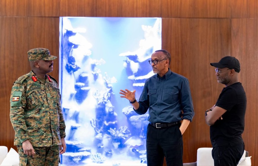 Perezida Kagame yaganiriye na Gen Muhoozi ndetse bakina Basketball