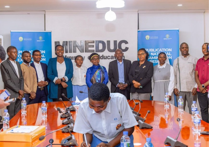 Byagenze bite ngo Uwamariya wabaye uwa mbere mu bizamini bya Leta ataboneka mu itangwa ry’ibihembo!?