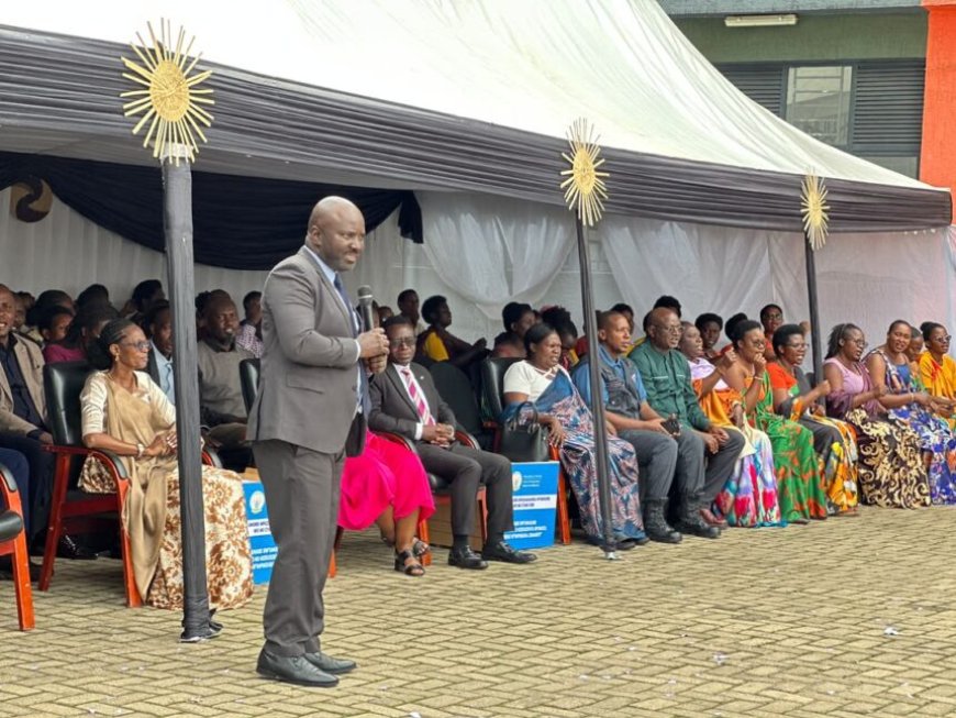 Guverineri w’Intara y’Amajyaruguru yasabye abagore kwitabira amatora y’inzego z’ibanze